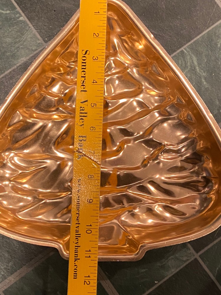 11" Copper Tree Shaped Cake Pan *Pre-Owned/Nice* ooo1