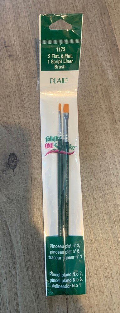 Plaid 1173 Paintbrush Set-2 Flat & 6 Flat *Missing Size 1 Script Liner