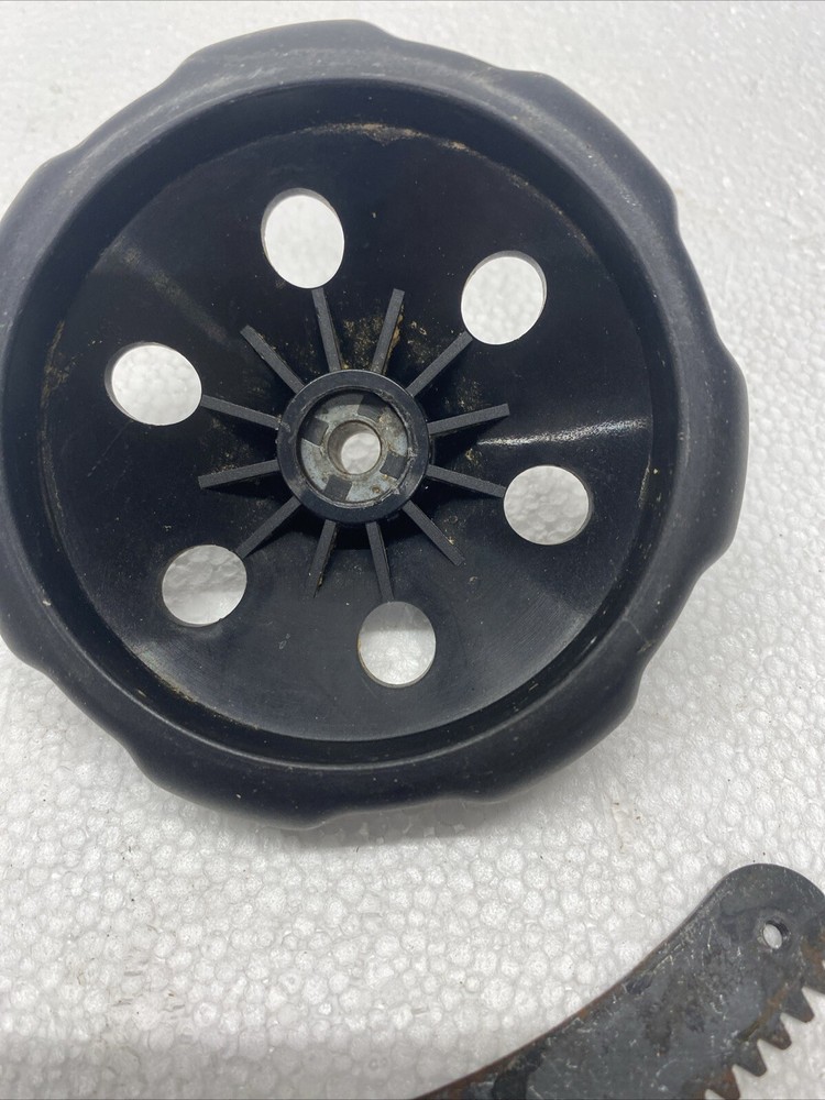 Ryobi 10" Table Saw Md BTS 15 Gear Handle Assembly RAY-04