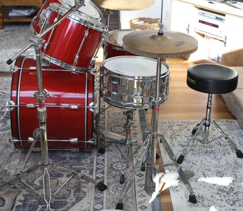 Red Ludwig Rocker Vintage shell pack excellent condition