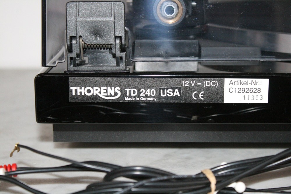 THORENS TD 240 Turntable Lacquer AUDIO TECHNICA GERMANY Excellent Condition!