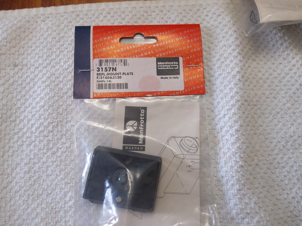 NOS Manfrotto Bogen 3157N, Quick Release Plate, OEM