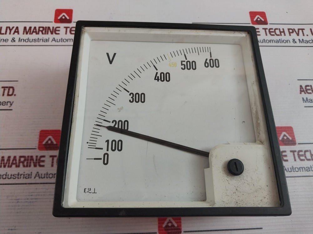 0-600 V Analog Voltmeter