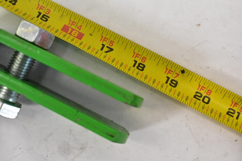Metric Riser Clamp Conduit Clamp Loop Epoxy Plated Green 19" L 1-1/2" Thick