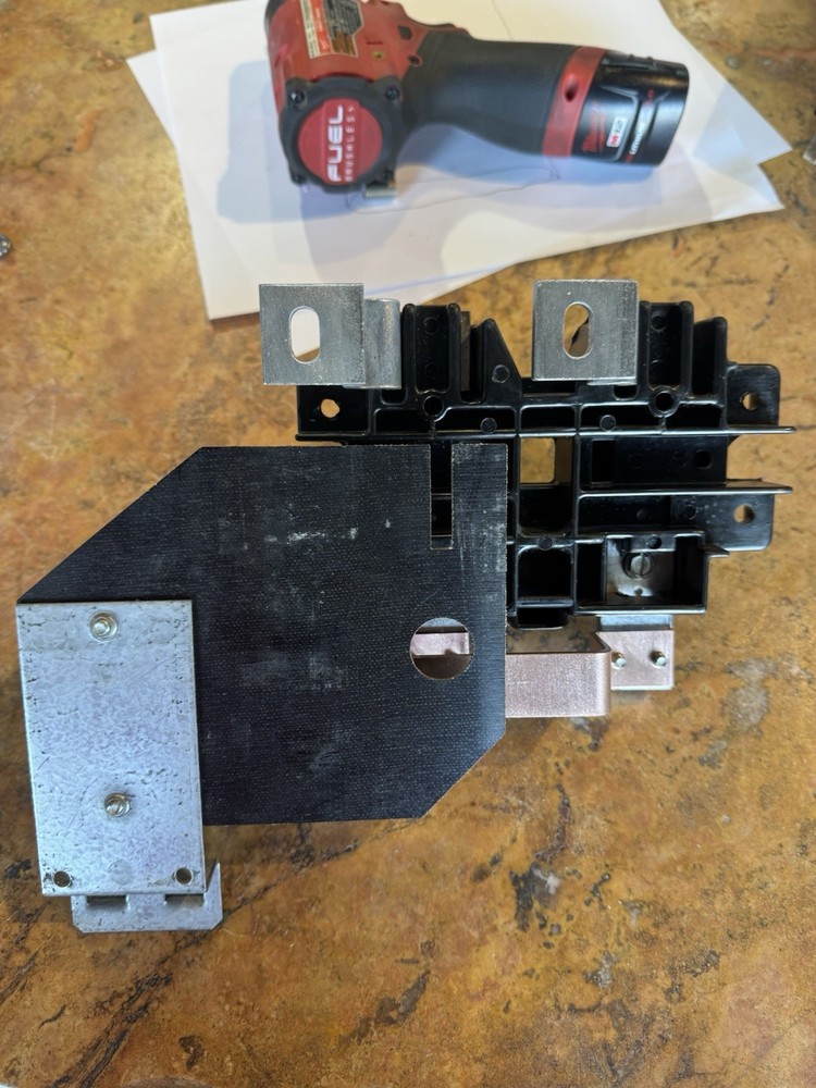 Crouse Hinds, Meter Socket, CHAGSK I have left rights.