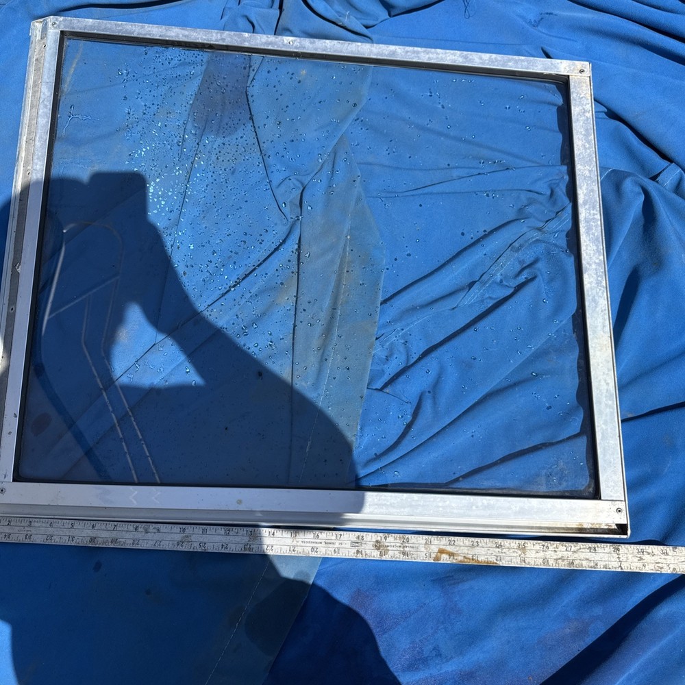 Bayliner Capri Windshield Window Glass