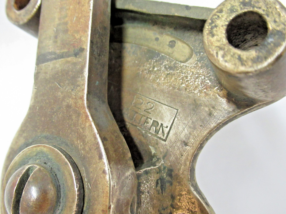 ANTIQUE BRASS ICE BOX HANDLE LATCH