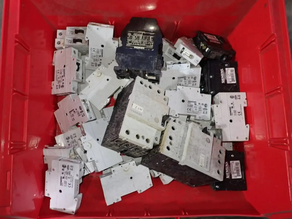 ELECTRICAL COMPONENTS  10251700801