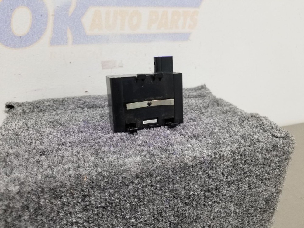 22 CHEVY SILVERADO 1500 THEFT DOOR LOCKING CONTROL MODULE 13523298