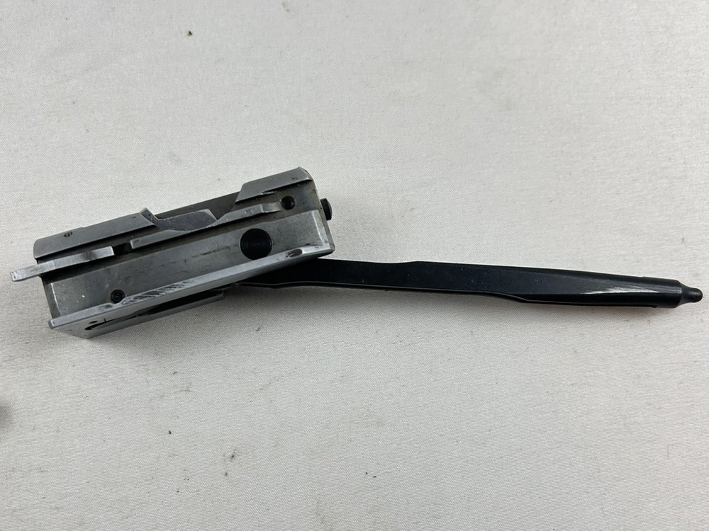 Ithaca SKB Lightning 12 Ga. Bolt Assembly W/ Handle #P103 VG+ condition