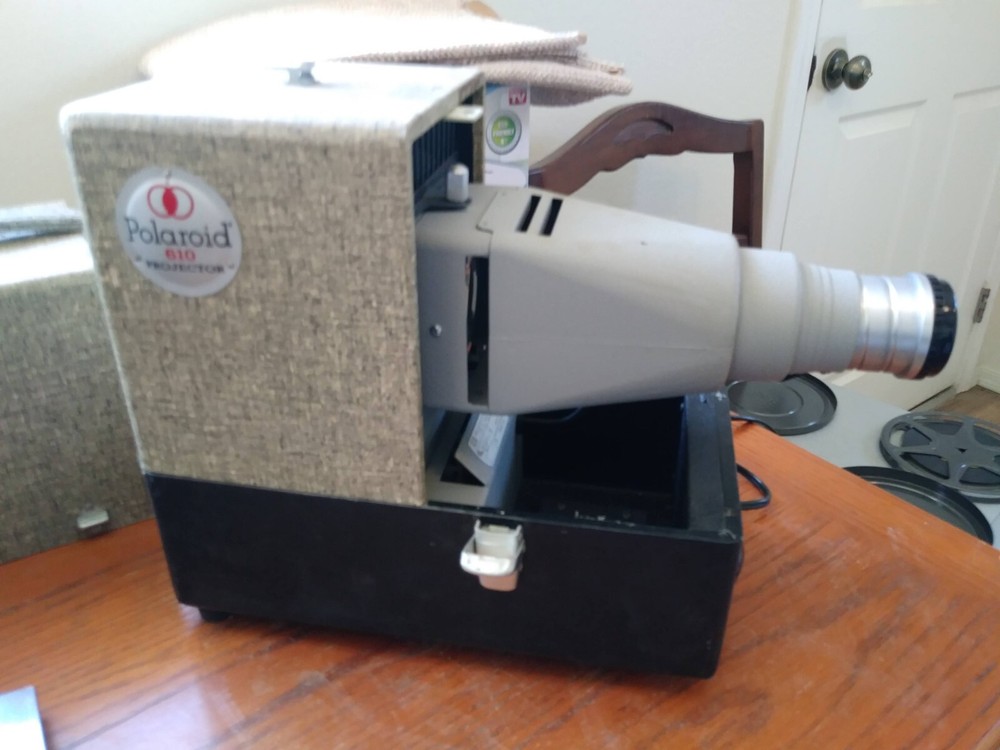 Vintage Polaroid 610 Slide Projector, working