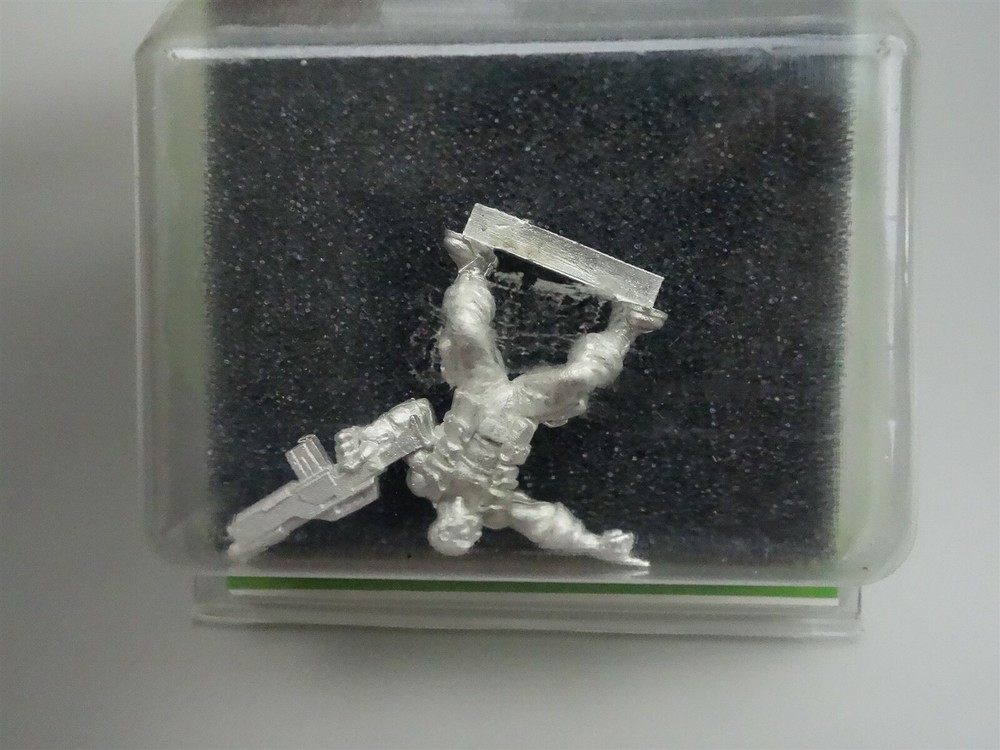 i-Kore VOID: Marine Sergeant #11102 (NiB, oop metal)