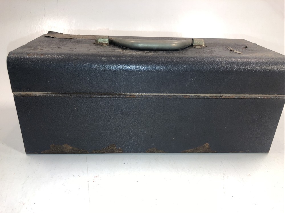 Vintage Rustic Master Mechanic Professional Tool Box With Tray