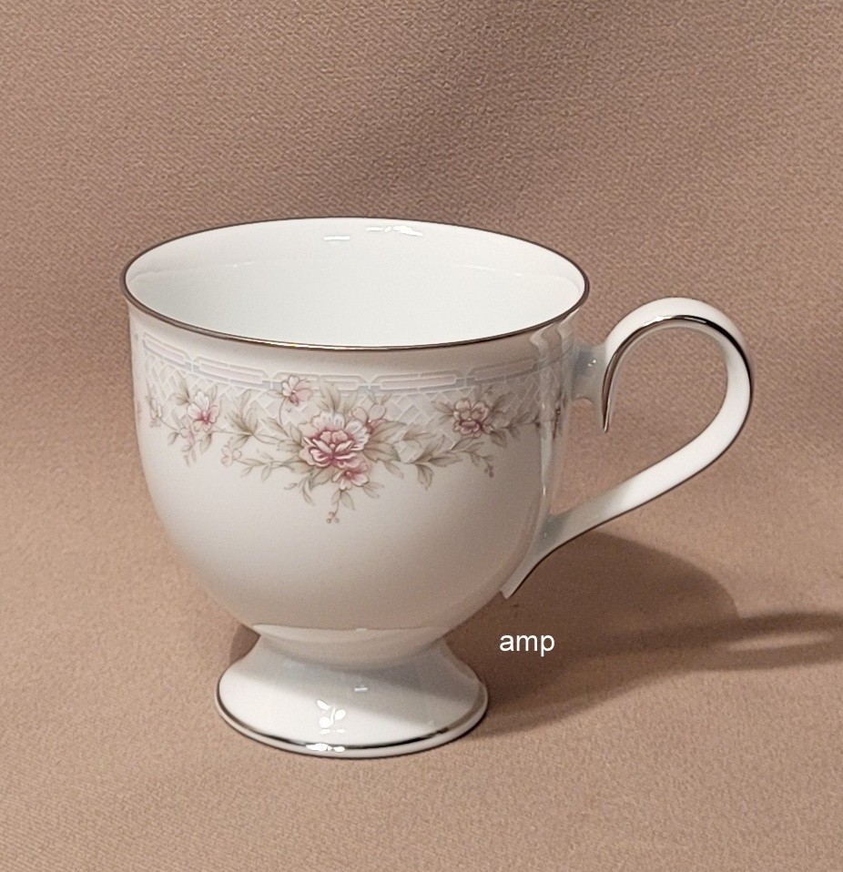 Noritake Thornton 3160 (4 Piece) Place Setting EXCELLENT!