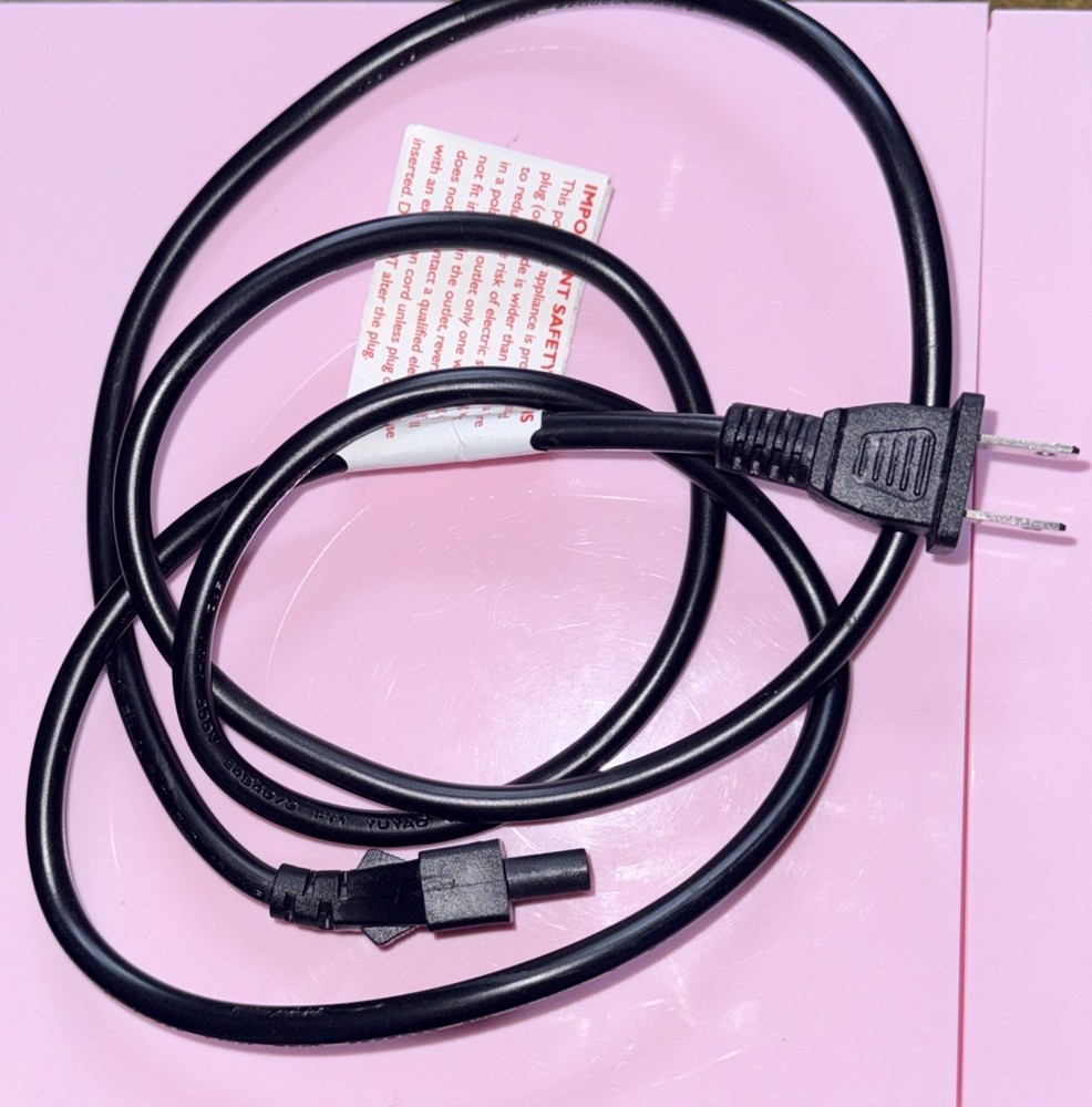 Hello Kitty Mini Fridge Pink - No Shelf