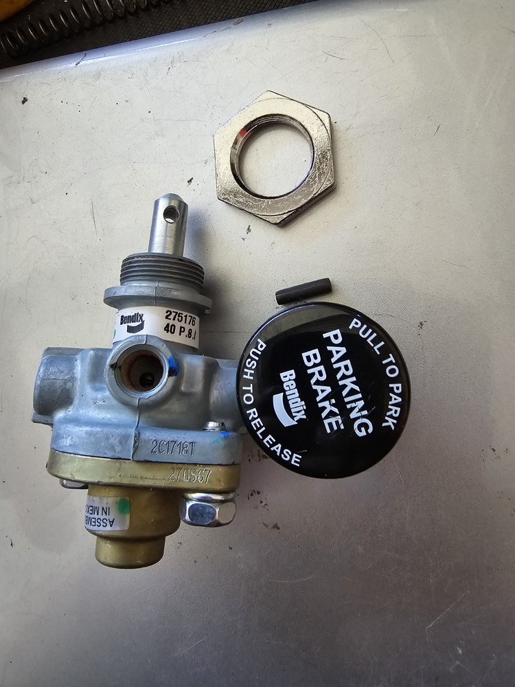 Bendix 275176  Push Pull Control Valve New Push Pull Style Parking Brake 40 PSI