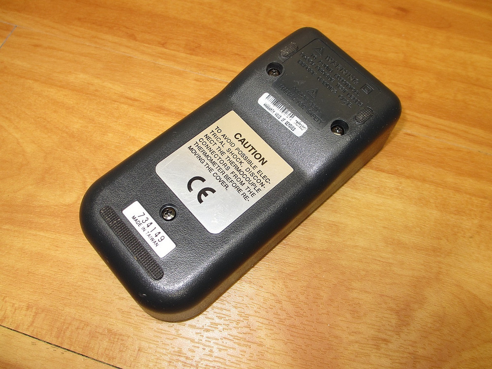 Extech 421305 *USED POWERS UP* Digital Thermometer