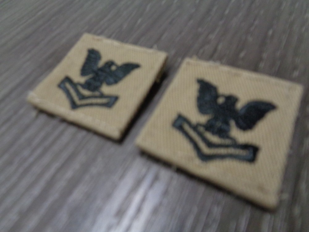 DESERT TAN USN SEABEE E5 PETTY OFFICER 2ND CLASS COLLAR DEVICE PATCH USED