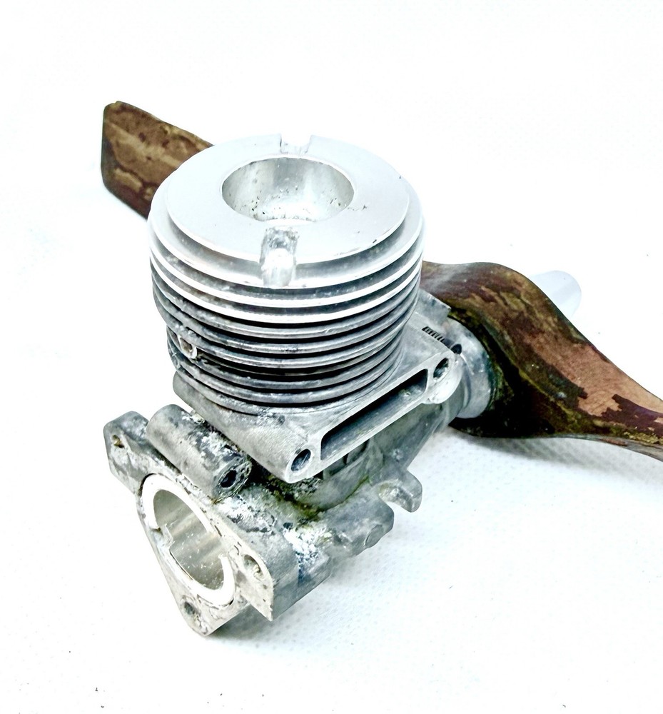 Vintage RC Airplane Engine GP 7