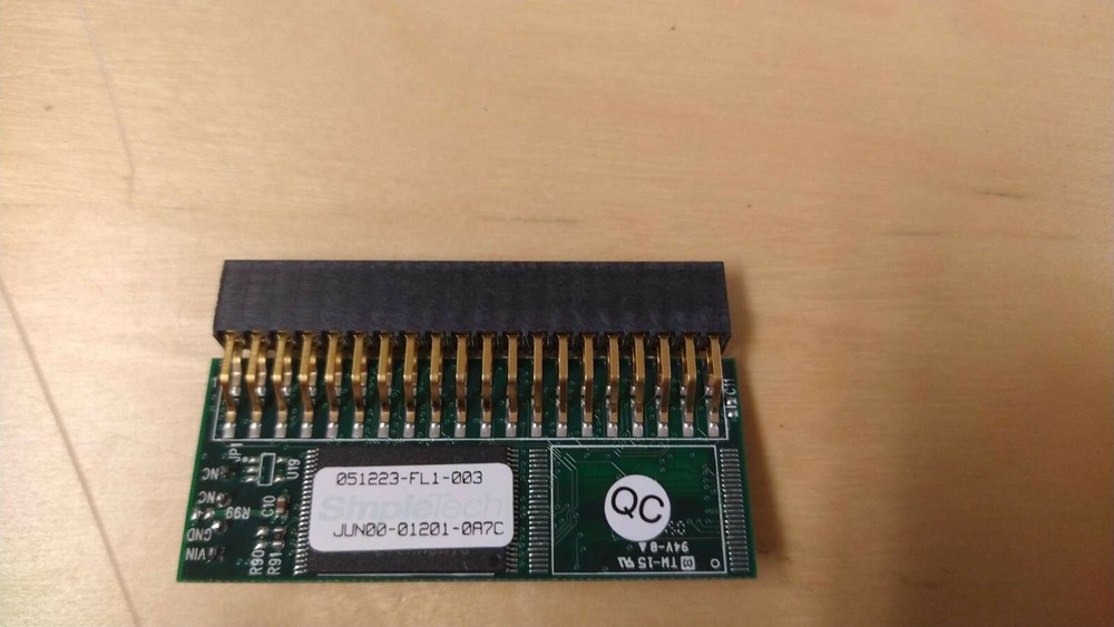 SimpleTech SLFDM40LPV-512J, 512mb FLASH Disk Module, 40-Pin