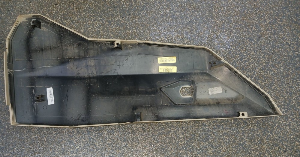 Can-Am OEM Commander XTp LH Front Left door panel 705017307 **USED**