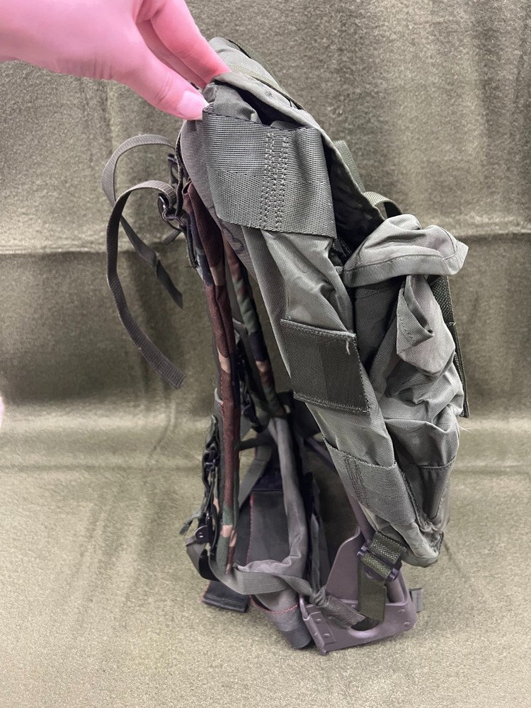 Medium Alice Pack with Frame OD | Excellent Condition