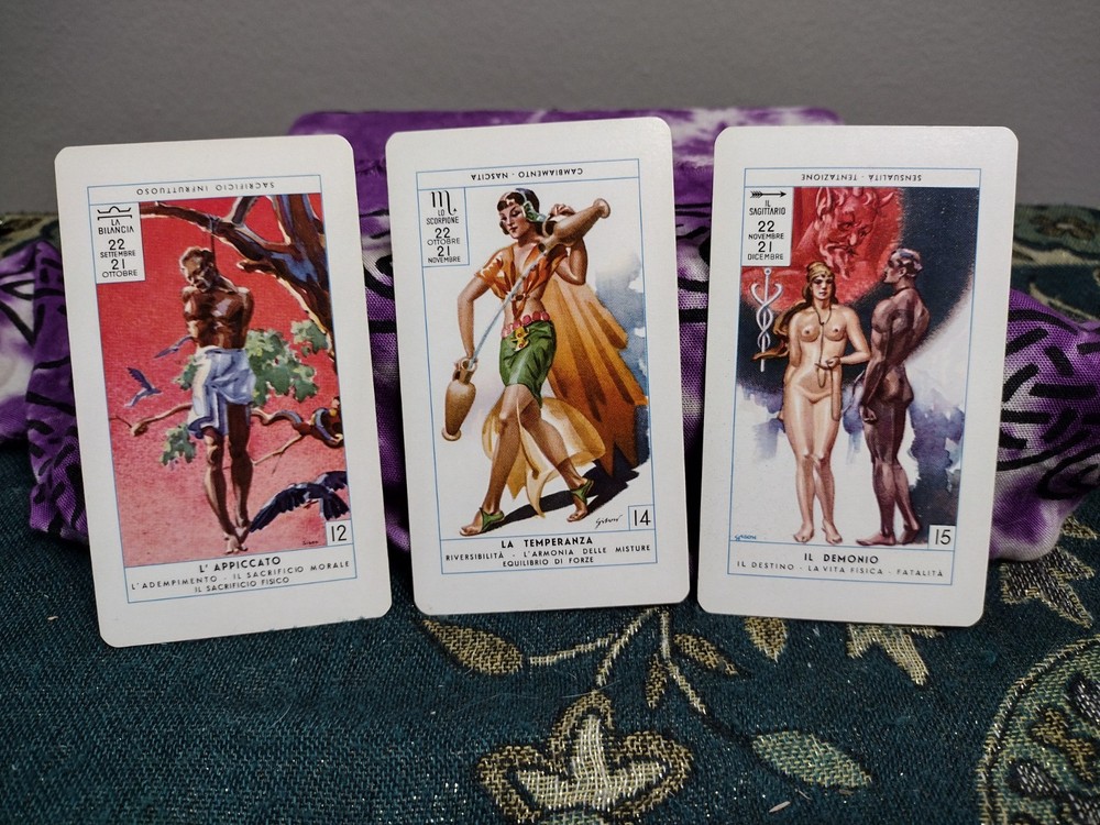 Cagliostro Modiano Tarot Special Edition