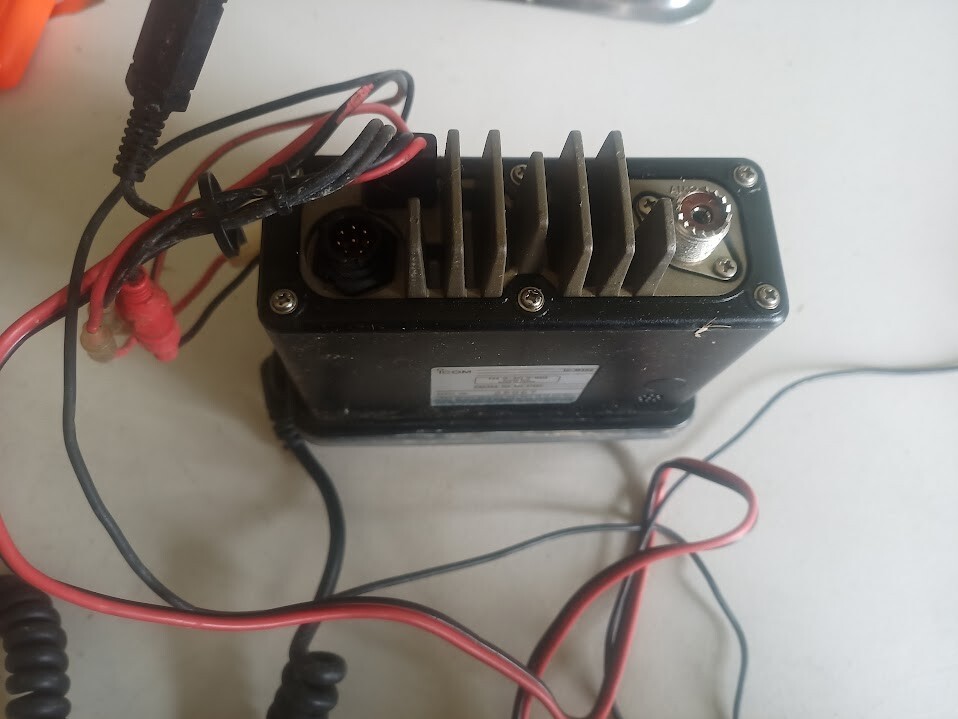 Icom marine VHF IC-M402