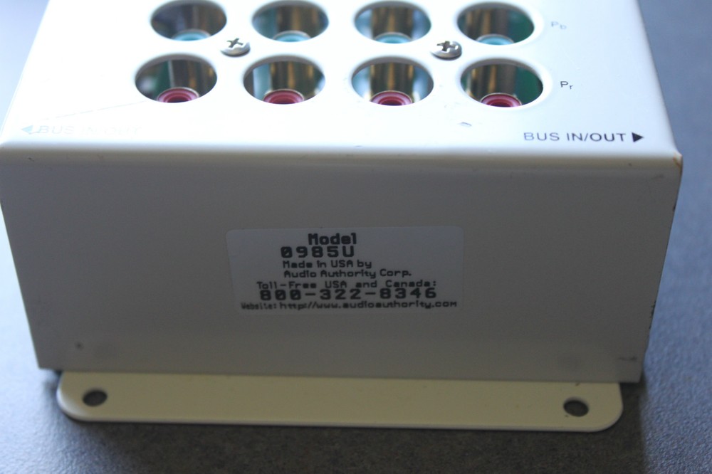 Audio Authority Multi-Mode HDTV Distribution Amplifier #985U