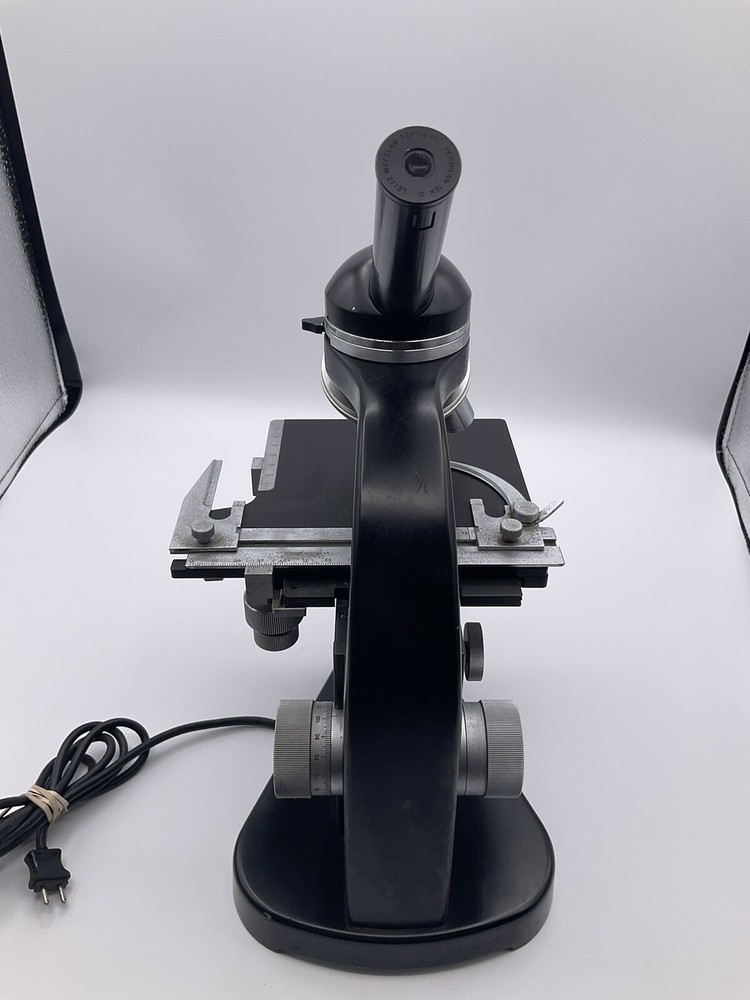 Vintage Ernst Leitz Wetzlar Germany Microscope 734153