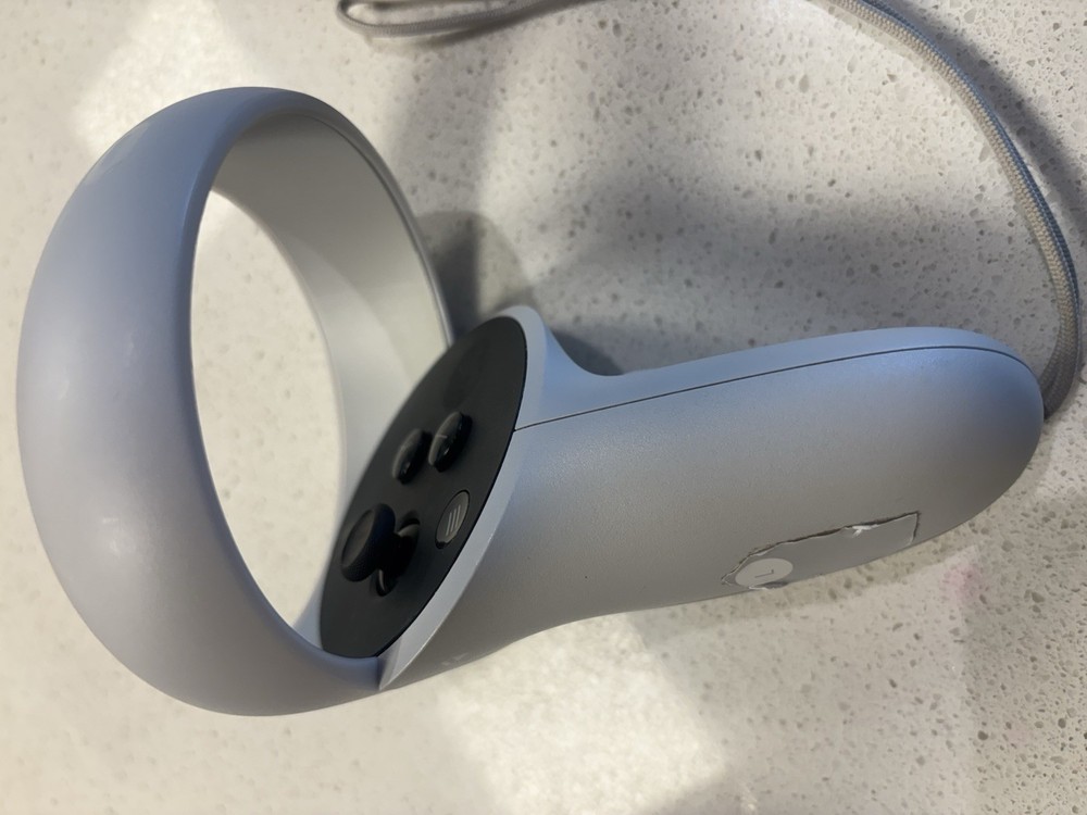 ***Excellent*** Meta Oculus Quest 2 128GB VR Headset W/Controllers