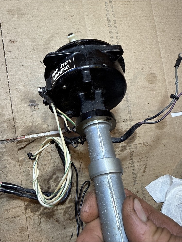 Mercruiser V6 4.3 distributor with ignition module V6-14