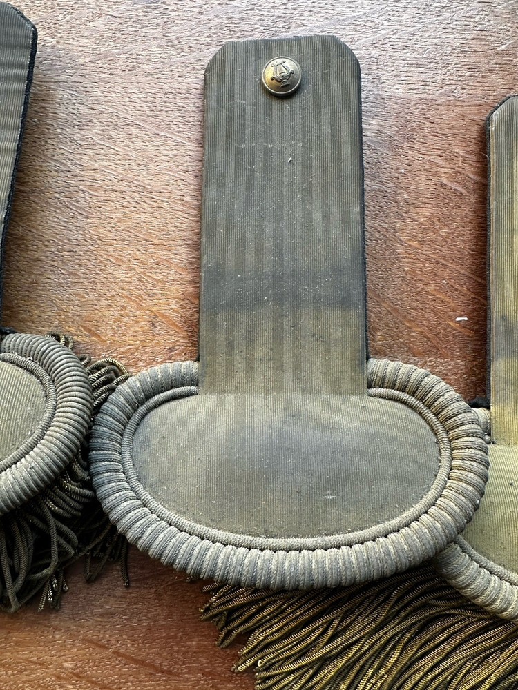5 19th Century Officer’s Shoulders