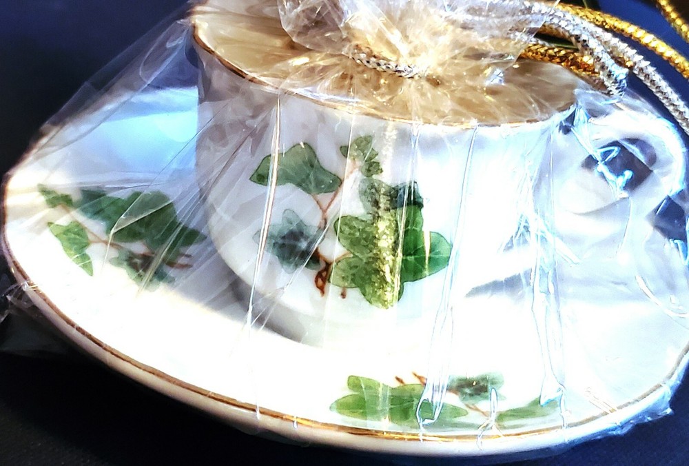 Friendship Tea Cup Candle NOS
