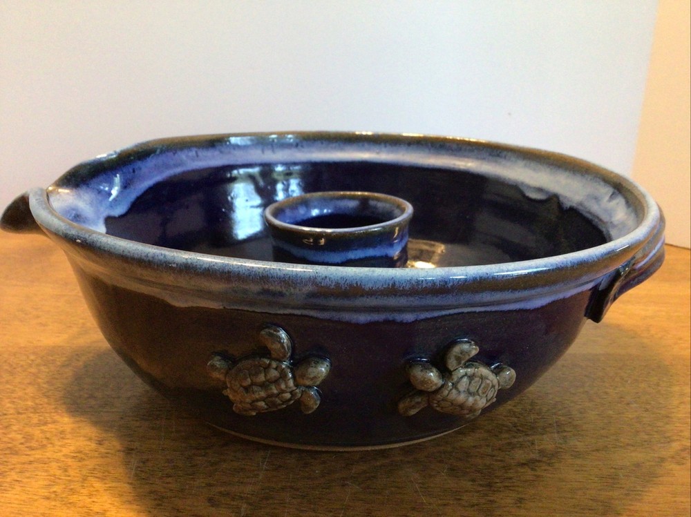 handmade pottery turtle baking dish signed BW SELLERS 11”