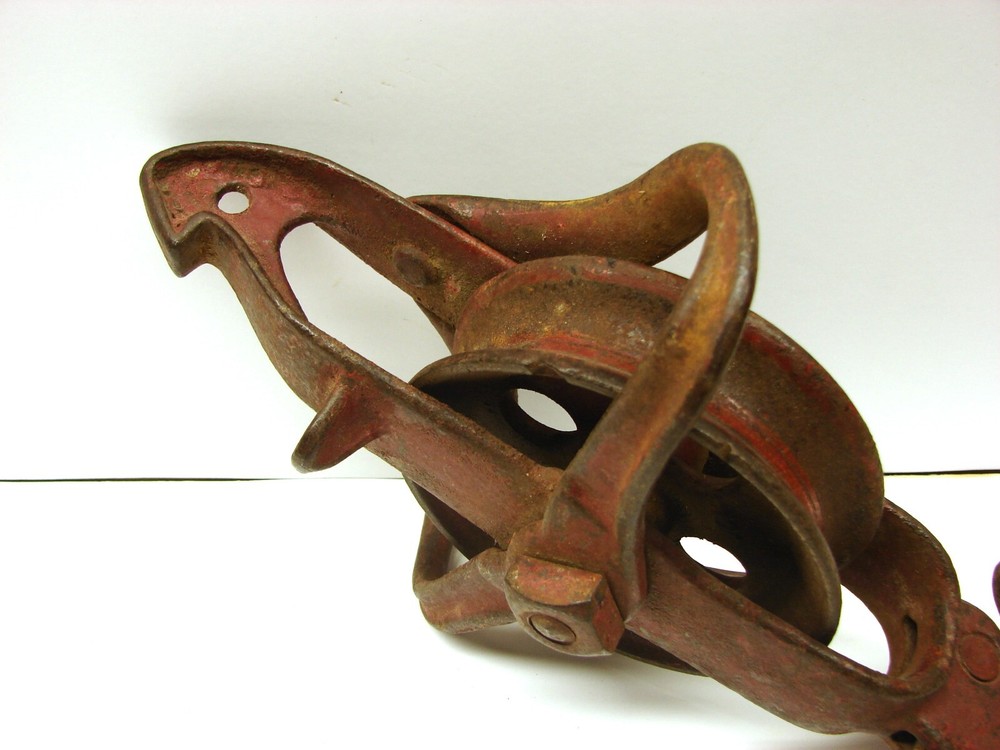 Unusual Hay Trolley Drop Pulley!! Star???