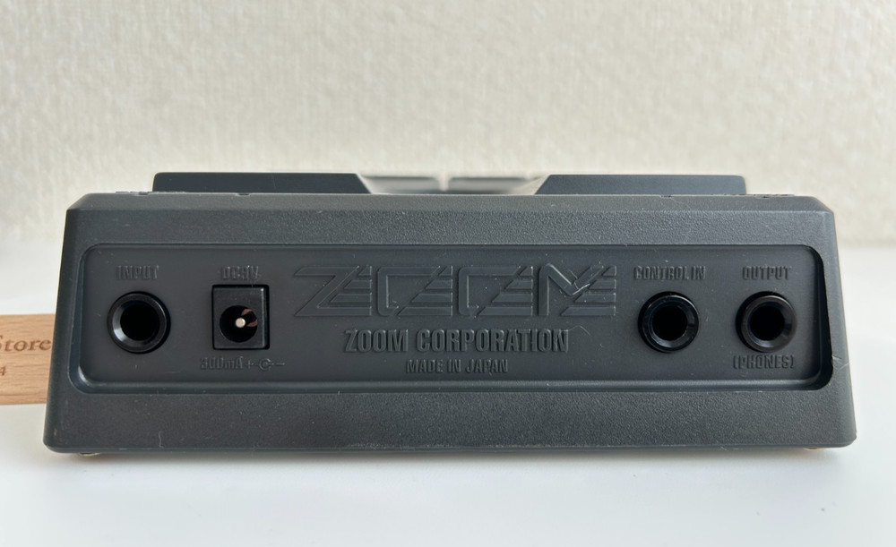 Zoom 505 Guitar Compact Multi Effects Processor, w/ Volume Pedal FP02 Tested