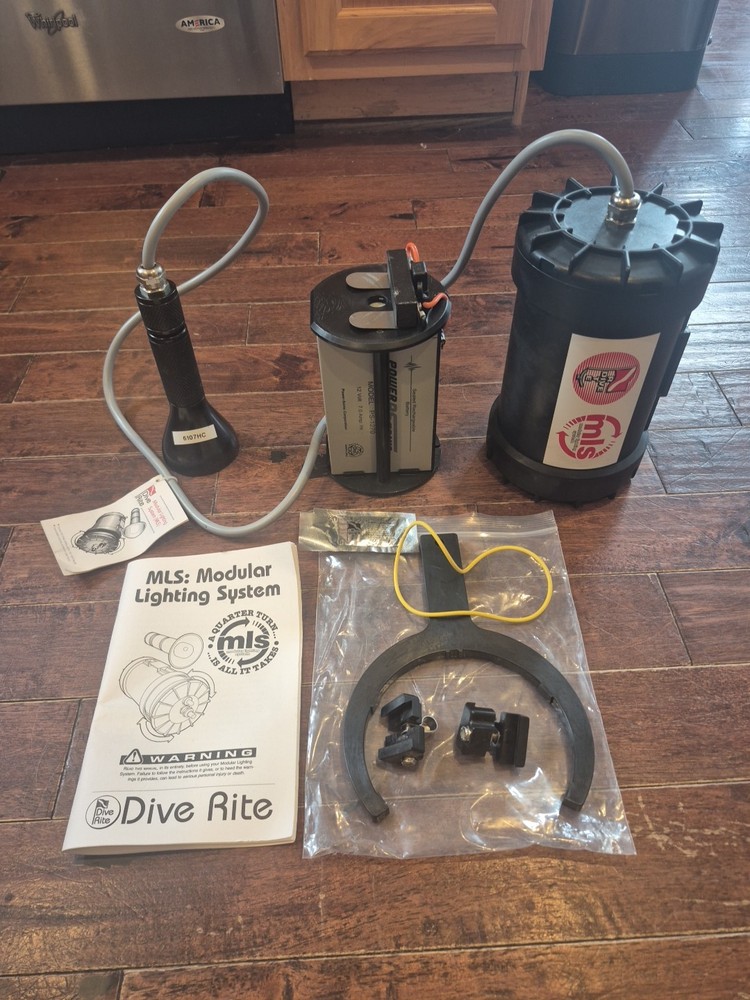 Dive Rite MLS Modular Lighting System - NEVER BEEN IN WATER - Great Condition -