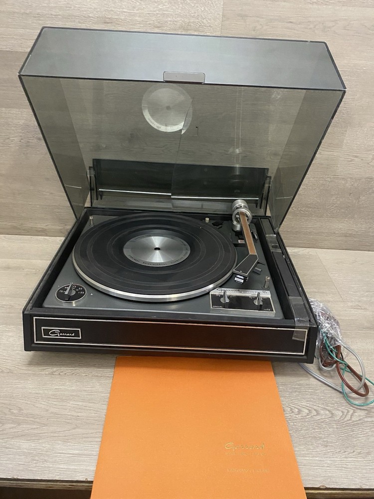 GARRARD SYNCHRO LAB 95 TURNTABLE / RECORD PLAYER