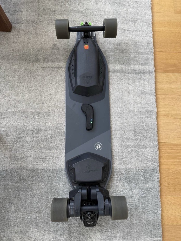 Boosted Board Stealth