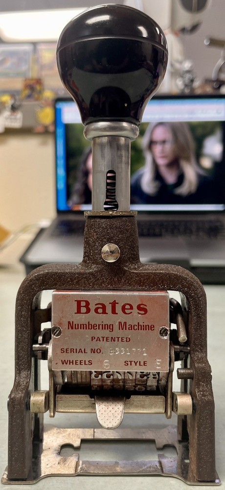 Bates Five Movement Numbering Machine: sequential stamp device six wheel style E