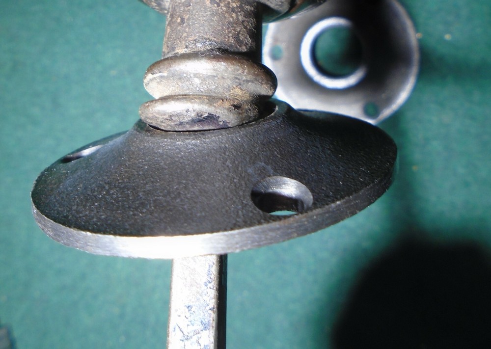 RIM LOCK KNOB ROSETTE / ESCUTCHEON FOR ADAMS McKEE BENNINGTON KNOBS (33248)