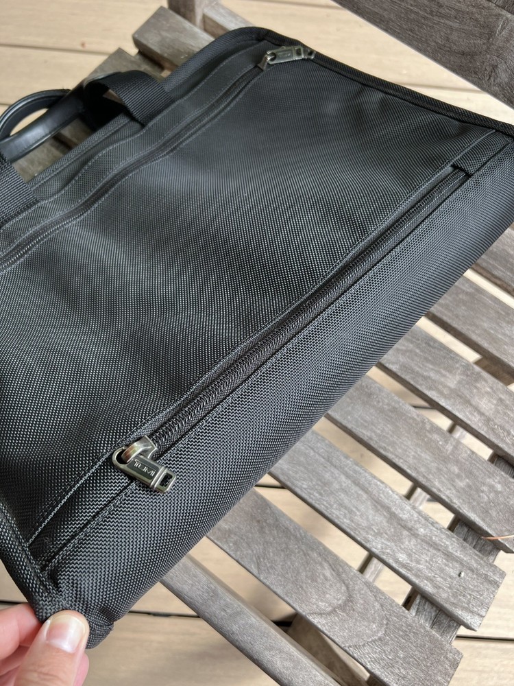 Tumi Black Nylon Laptop Bag No Shoulder Strap