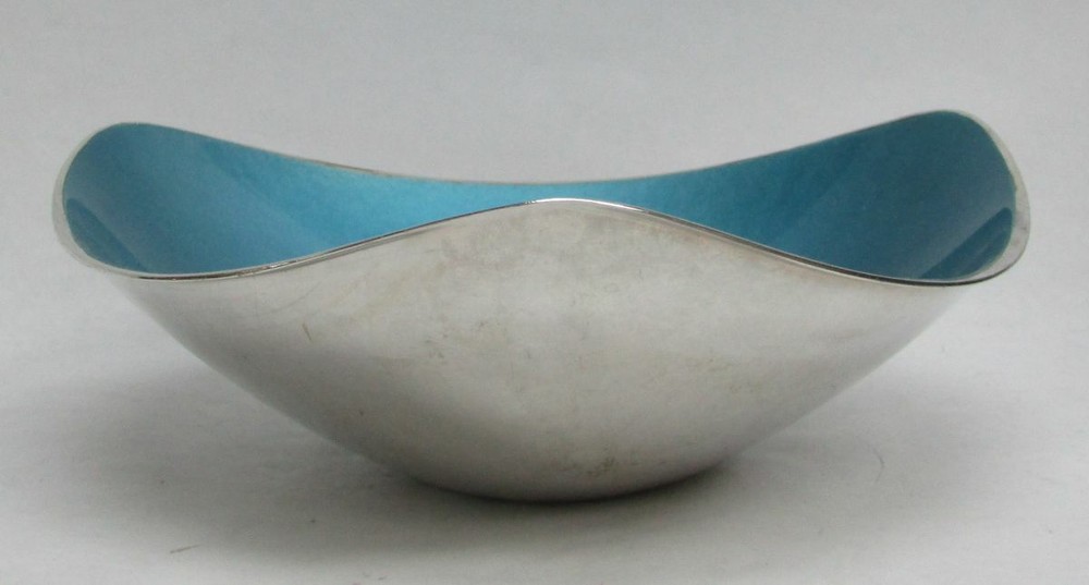 VINTAGE REED & BARTON SILVER PLATE BLUE ENAMEL 7" CANDY DISH