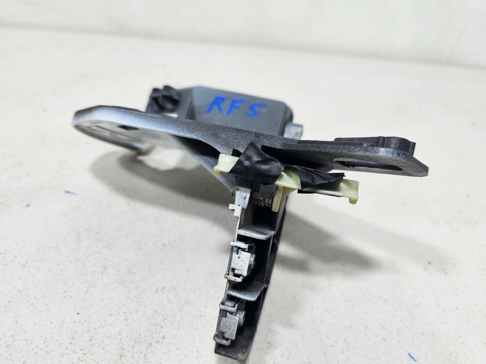 RANGE ROVER EVOQUE WING SUPPORT BRACKET FRONT RIGHT SIDE L538 2012-2018