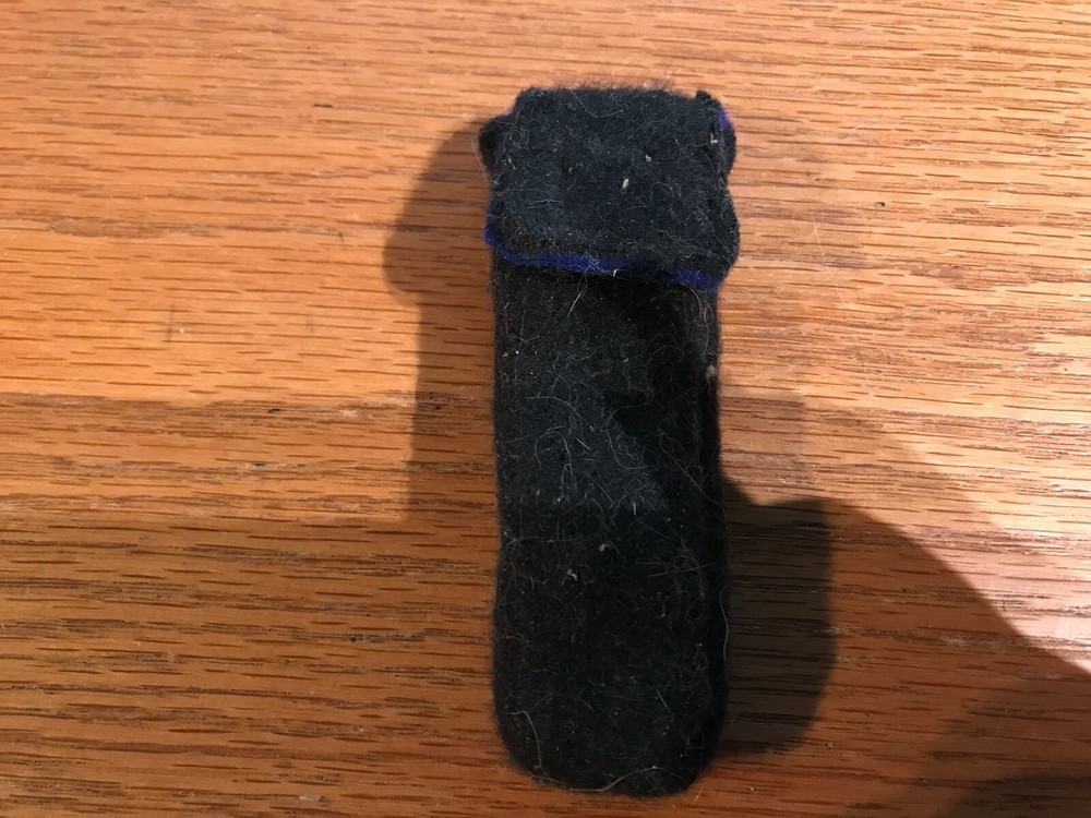 FELT KNIFE POUCH