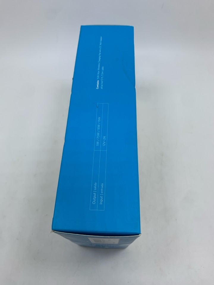 NIB ANKER FAST CHARGING PAD.