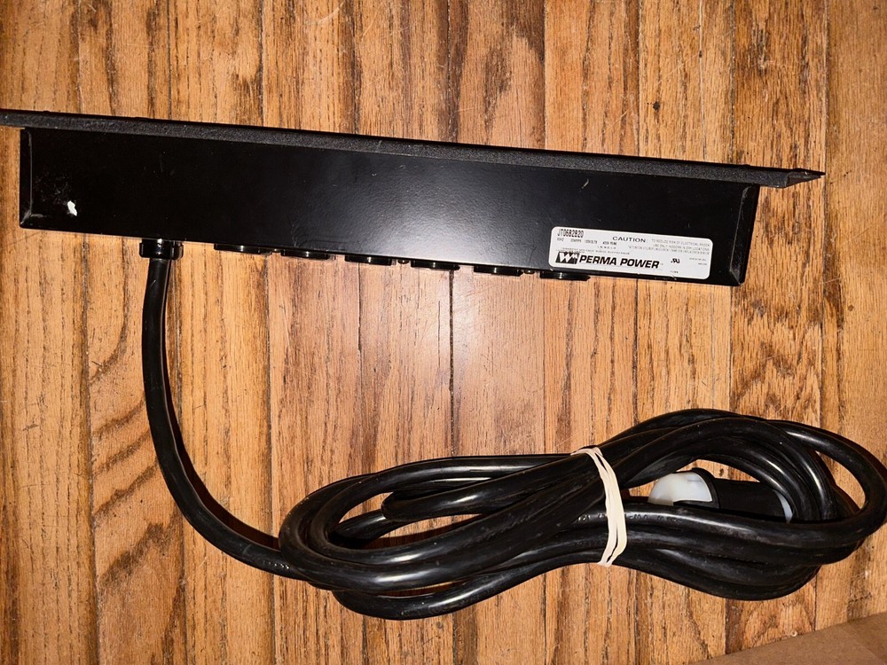 Perma Power JT06B2B20 Transient Voltage Power Surge Suppressor Switch PDU