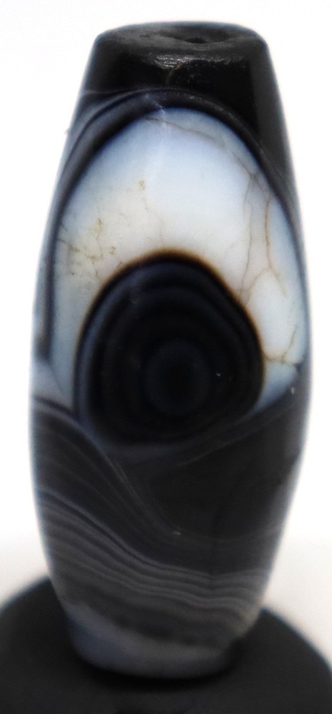 ANCIENT RARE INDO-TIBETAN EYE AGATE BEAD