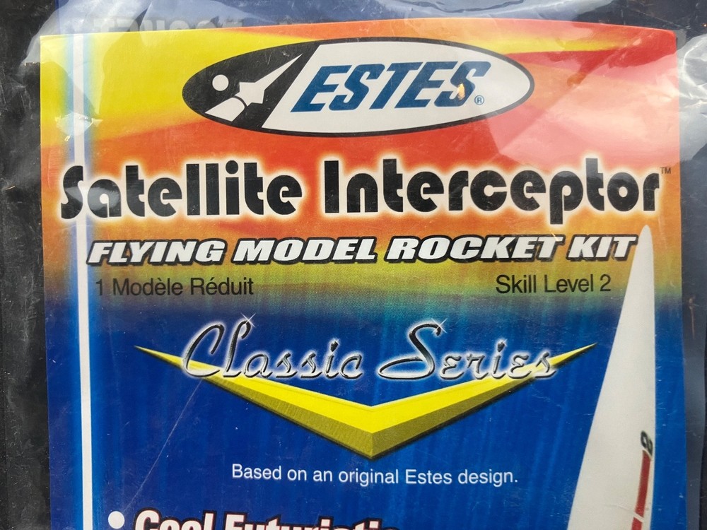 OOP Estes SATELLITE INTERCEPTOR Flying Model Rocket Kit #3027 - Sealed